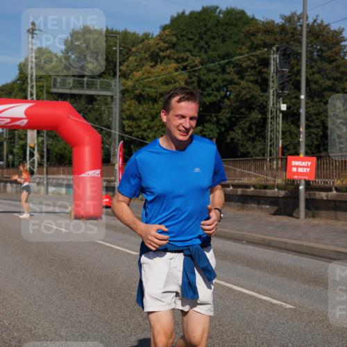 07.09.2025 - BARMER Alsterlauf Yannick Fuchs http://msf.ph/oto/8829430 07.09.2025 10:24:32 Laufen  meine-sportfotos.de