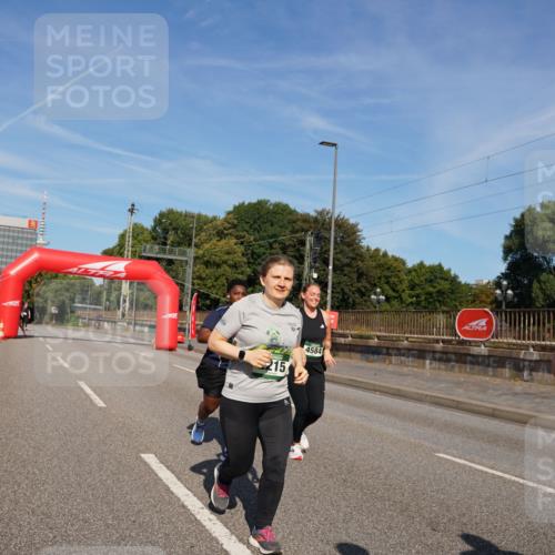 07.09.2025 - BARMER Alsterlauf Yannick Fuchs http://msf.ph/oto/8829445 07.09.2025 10:24:43 Laufen 215, 4584 meine-sportfotos.de