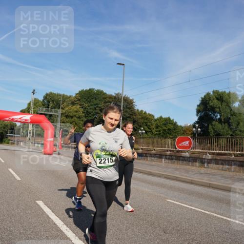 07.09.2025 - BARMER Alsterlauf Yannick Fuchs http://msf.ph/oto/8829447 07.09.2025 10:24:43 Laufen 2215, 10 meine-sportfotos.de