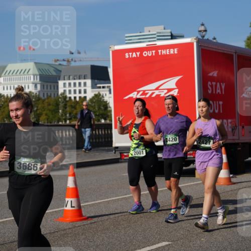 07.09.2025 - BARMER Alsterlauf Yannick Fuchs http://msf.ph/oto/8829467 07.09.2025 10:26:38 Laufen 3686, 55, 189, 2001, 2420, 2427 meine-sportfotos.de