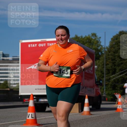 07.09.2025 - BARMER Alsterlauf Yannick Fuchs http://msf.ph/oto/8829496 07.09.2025 10:27:05 Laufen 36, 7145 meine-sportfotos.de
