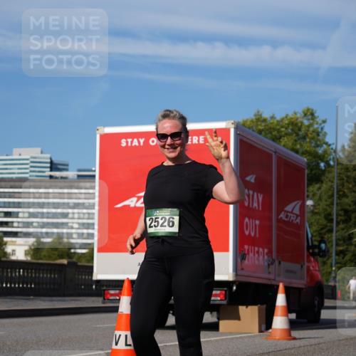 07.09.2025 - BARMER Alsterlauf Yannick Fuchs http://msf.ph/oto/8829552 07.09.2025 10:28:59 Laufen 2526 meine-sportfotos.de