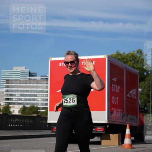 07.09.2025 - BARMER Alsterlauf Yannick Fuchs http://msf.ph/oto/8829553 07.09.2025 10:28:59 Laufen 2526 meine-sportfotos.de