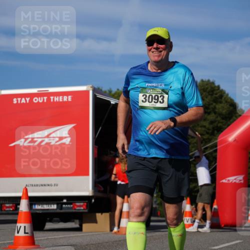07.09.2025 - BARMER Alsterlauf Yannick Fuchs http://msf.ph/oto/8829573 07.09.2025 10:30:21 Laufen 3093 meine-sportfotos.de