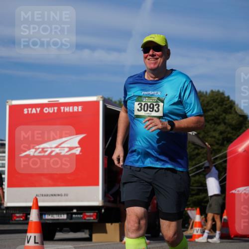 07.09.2025 - BARMER Alsterlauf Yannick Fuchs http://msf.ph/oto/8829574 07.09.2025 10:30:21 Laufen 136, 3093 meine-sportfotos.de