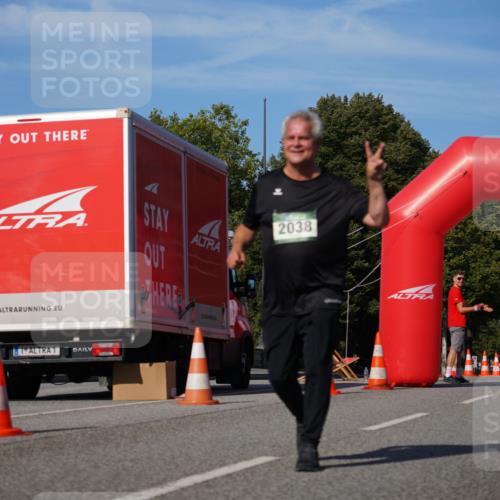 07.09.2025 - BARMER Alsterlauf Yannick Fuchs http://msf.ph/oto/8829591 07.09.2025 10:32:20 Laufen 2038, 5658 meine-sportfotos.de