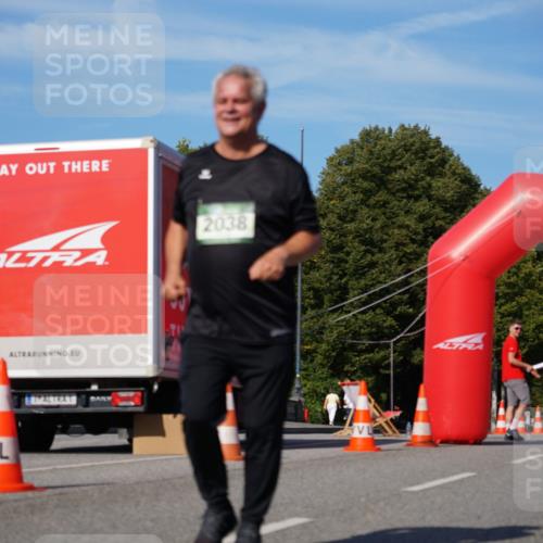 07.09.2025 - BARMER Alsterlauf Yannick Fuchs http://msf.ph/oto/8829592 07.09.2025 10:32:21 Laufen 2038 meine-sportfotos.de