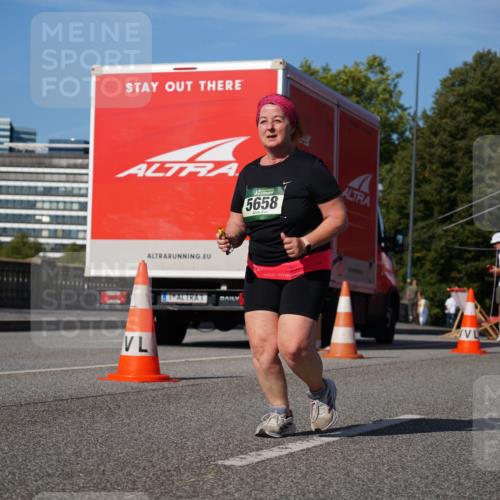 07.09.2025 - BARMER Alsterlauf Yannick Fuchs http://msf.ph/oto/8829595 07.09.2025 10:32:28 Laufen 5658 meine-sportfotos.de