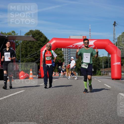 07.09.2025 - BARMER Alsterlauf Yannick Fuchs http://msf.ph/oto/8829607 07.09.2025 10:33:52 Laufen 3897, 5789 meine-sportfotos.de