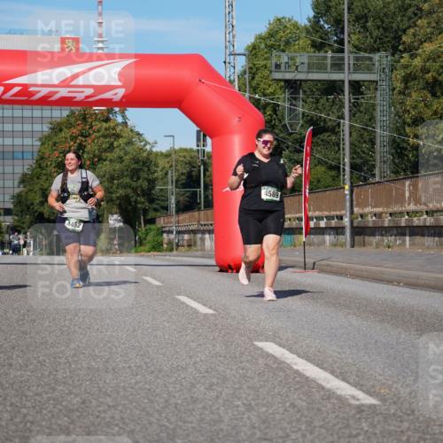 07.09.2025 - BARMER Alsterlauf Yannick Fuchs http://msf.ph/oto/8829618 07.09.2025 10:33:58 Laufen 2249, 4452, 4589 meine-sportfotos.de