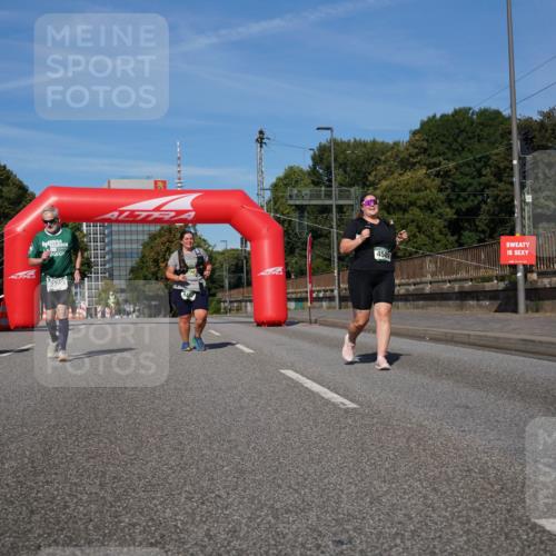 07.09.2025 - BARMER Alsterlauf Yannick Fuchs http://msf.ph/oto/8829626 07.09.2025 10:34:00 Laufen 3209, 22, 4589 meine-sportfotos.de