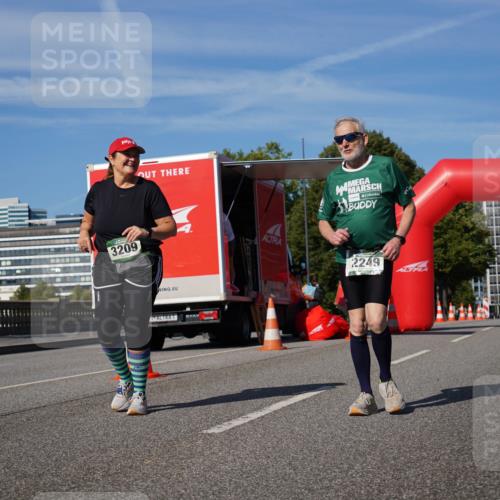 07.09.2025 - BARMER Alsterlauf Yannick Fuchs http://msf.ph/oto/8829628 07.09.2025 10:34:02 Laufen 3209, 2249 meine-sportfotos.de