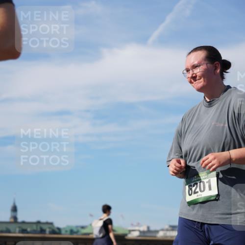 07.09.2025 - BARMER Alsterlauf Yannick Fuchs http://msf.ph/oto/8829643 07.09.2025 10:35:04 Laufen 36, 6201 meine-sportfotos.de