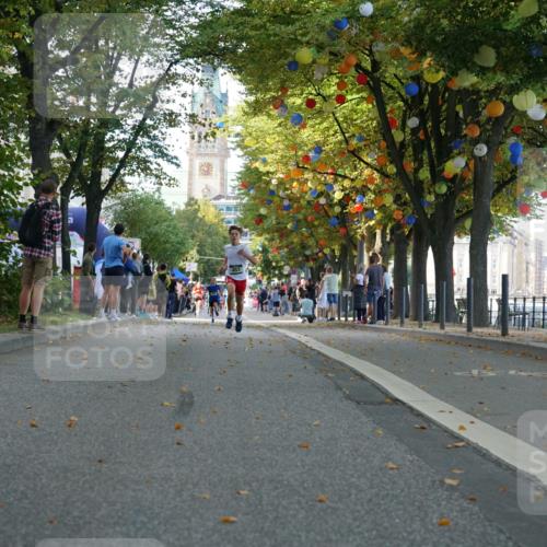 07.09.2025 - BARMER Alsterlauf Yannick Fuchs http://msf.ph/oto/8829656 07.09.2025 10:47:20 Laufen 453 meine-sportfotos.de