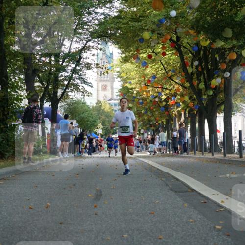 07.09.2025 - BARMER Alsterlauf Yannick Fuchs http://msf.ph/oto/8829660 07.09.2025 10:47:23 Laufen 453 meine-sportfotos.de