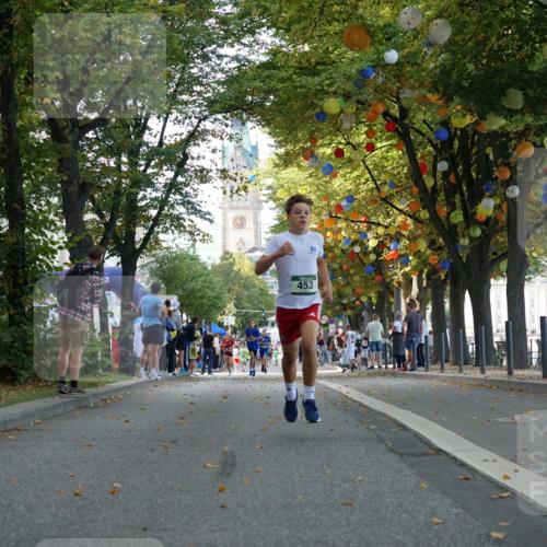 07.09.2025 - BARMER Alsterlauf Yannick Fuchs http://msf.ph/oto/8829666 07.09.2025 10:47:23 Laufen 453 meine-sportfotos.de