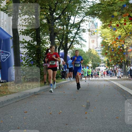 07.09.2025 - BARMER Alsterlauf Yannick Fuchs http://msf.ph/oto/8829685 07.09.2025 10:47:35 Laufen 180, 275, 165 meine-sportfotos.de