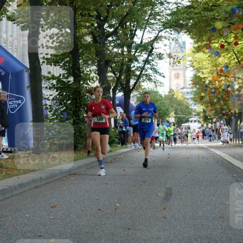07.09.2025 - BARMER Alsterlauf Yannick Fuchs http://msf.ph/oto/8829686 07.09.2025 10:47:35 Laufen 180, 275 meine-sportfotos.de