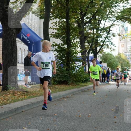 07.09.2025 - BARMER Alsterlauf Yannick Fuchs http://msf.ph/oto/8829699 07.09.2025 10:47:42 Laufen 190, 231 meine-sportfotos.de