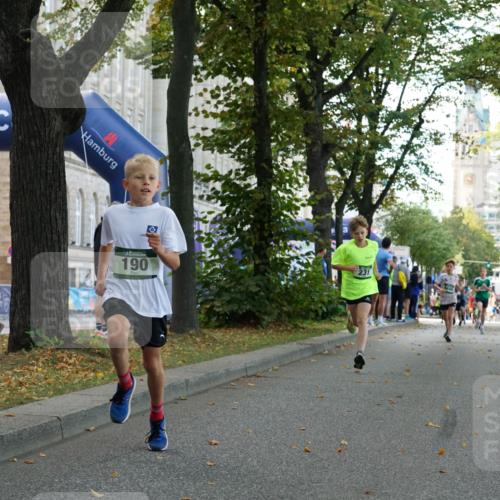 07.09.2025 - BARMER Alsterlauf Yannick Fuchs http://msf.ph/oto/8829701 07.09.2025 10:47:43 Laufen 190, 231 meine-sportfotos.de