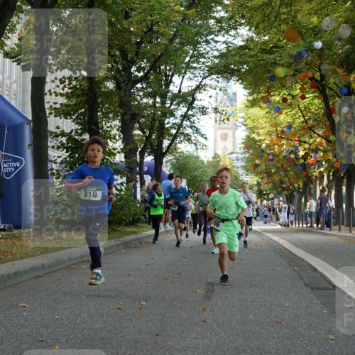 07.09.2025 - BARMER Alsterlauf Yannick Fuchs http://msf.ph/oto/8829725 07.09.2025 10:47:51 Laufen 310, 434, 166 meine-sportfotos.de