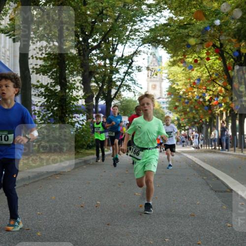 07.09.2025 - BARMER Alsterlauf Yannick Fuchs http://msf.ph/oto/8829728 07.09.2025 10:47:52 Laufen 310, 166 meine-sportfotos.de