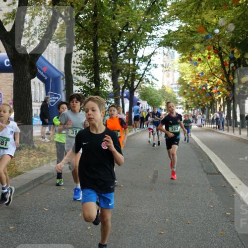 07.09.2025 - BARMER Alsterlauf Yannick Fuchs http://msf.ph/oto/8829755 07.09.2025 10:47:58 Laufen 16, 8381, 31, 283 meine-sportfotos.de