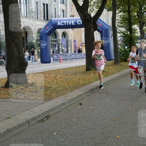 07.09.2025 - BARMER Alsterlauf Yannick Fuchs http://msf.ph/oto/8829773 07.09.2025 10:48:02 Laufen 196, 8073, 8233, 151 meine-sportfotos.de