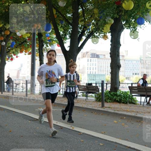 07.09.2025 - BARMER Alsterlauf Yannick Fuchs http://msf.ph/oto/8829808 07.09.2025 10:48:12 Laufen 28, 449, 8194, 251 meine-sportfotos.de