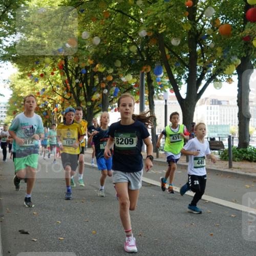 07.09.2025 - BARMER Alsterlauf Yannick Fuchs http://msf.ph/oto/8829823 07.09.2025 10:48:15 Laufen 261, 412, 162, 16, 8209, 431, 449, 28 meine-sportfotos.de