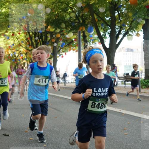 07.09.2025 - BARMER Alsterlauf Yannick Fuchs http://msf.ph/oto/8830043 07.09.2025 10:49:01 Laufen 3, 17, 232, 414, 36, 8480, 8392 meine-sportfotos.de