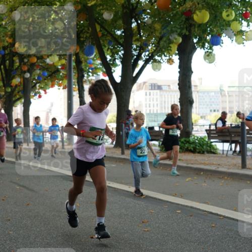 07.09.2025 - BARMER Alsterlauf Yannick Fuchs http://msf.ph/oto/8830054 07.09.2025 10:49:04 Laufen 168, 221, 328, 429 meine-sportfotos.de