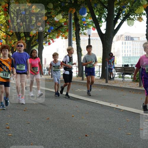 07.09.2025 - BARMER Alsterlauf Yannick Fuchs http://msf.ph/oto/8830106 07.09.2025 10:49:18 Laufen 181, 215, 308, 254, 8220, 182, 8211 meine-sportfotos.de