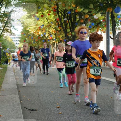 07.09.2025 - BARMER Alsterlauf Yannick Fuchs http://msf.ph/oto/8830116 07.09.2025 10:49:20 Laufen 8087, 321, 8084, 254, 182, 8220 meine-sportfotos.de