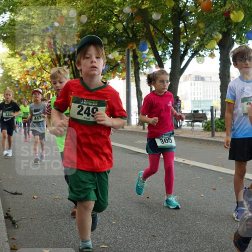 07.09.2025 - BARMER Alsterlauf Yannick Fuchs http://msf.ph/oto/8830170 07.09.2025 10:49:35 Laufen 185, 447, 249, 305, 36, 248 meine-sportfotos.de