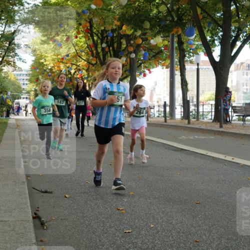 07.09.2025 - BARMER Alsterlauf Yannick Fuchs http://msf.ph/oto/8830201 07.09.2025 10:49:44 Laufen 183, 1217, 358, 61, 264 meine-sportfotos.de