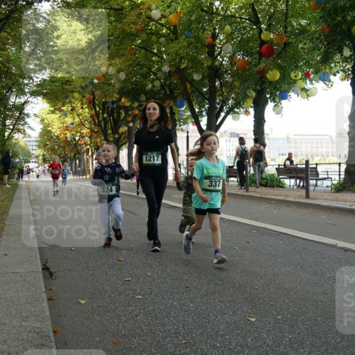 07.09.2025 - BARMER Alsterlauf Yannick Fuchs http://msf.ph/oto/8830221 07.09.2025 10:49:48 Laufen 324, 1217, 337 meine-sportfotos.de