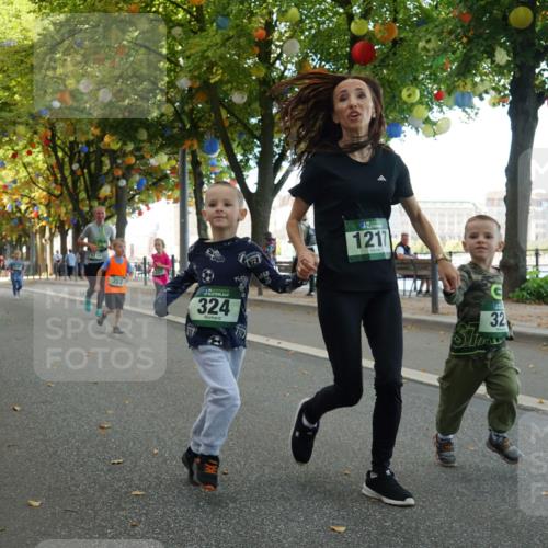 07.09.2025 - BARMER Alsterlauf Yannick Fuchs http://msf.ph/oto/8830226 07.09.2025 10:49:49 Laufen 324, 72, 1217, 32, 337 meine-sportfotos.de