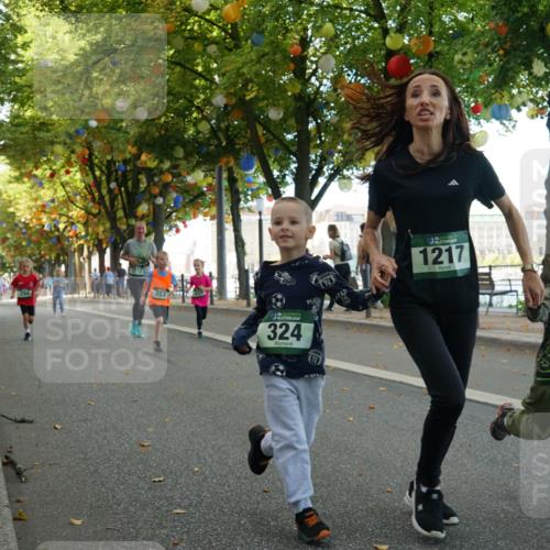 07.09.2025 - BARMER Alsterlauf Yannick Fuchs http://msf.ph/oto/8830227 07.09.2025 10:49:49 Laufen 3772, 324, 172, 72, 1217, 32 meine-sportfotos.de
