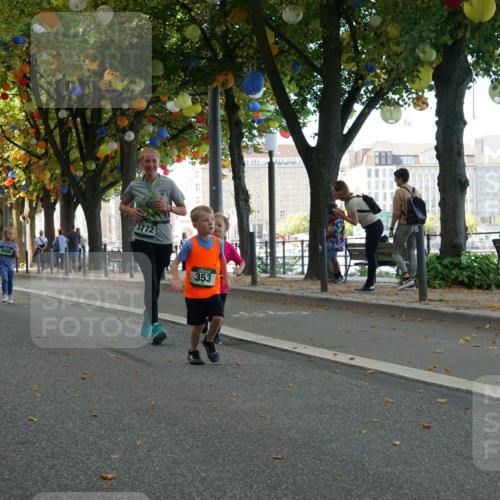 07.09.2025 - BARMER Alsterlauf Yannick Fuchs http://msf.ph/oto/8830228 07.09.2025 10:49:50 Laufen 294, 8086, 353 meine-sportfotos.de