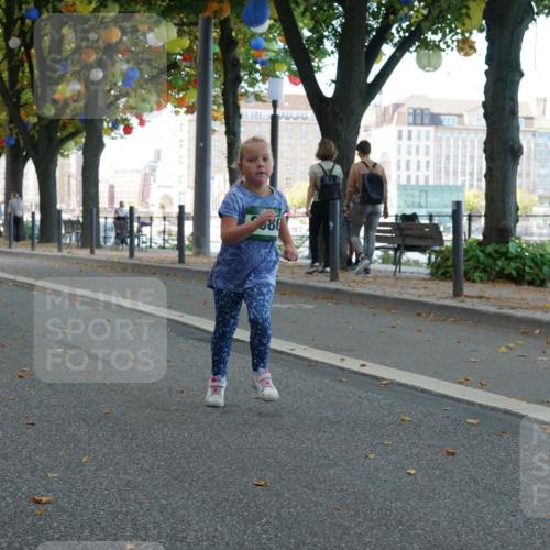 07.09.2025 - BARMER Alsterlauf Yannick Fuchs http://msf.ph/oto/8830249 07.09.2025 10:49:56 Laufen 08 meine-sportfotos.de