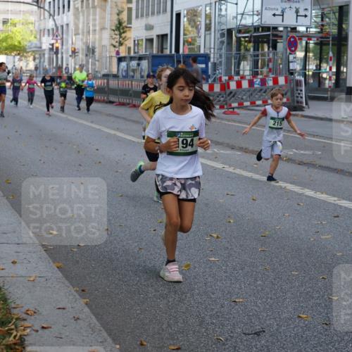 07.09.2025 - BARMER Alsterlauf Yannick Fuchs http://msf.ph/oto/8830296 07.09.2025 10:50:43 Laufen 194, 215 meine-sportfotos.de