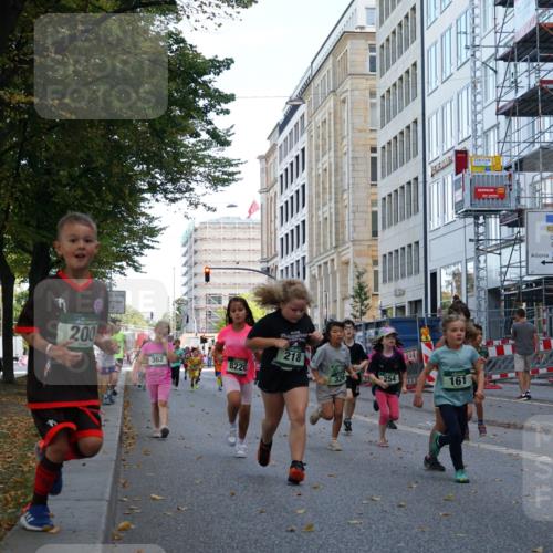 07.09.2025 - BARMER Alsterlauf Yannick Fuchs http://msf.ph/oto/8830332 07.09.2025 10:50:56 Laufen 200, 218, 362, 8220, 254, 161, 4129 meine-sportfotos.de