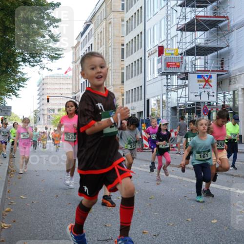 07.09.2025 - BARMER Alsterlauf Yannick Fuchs http://msf.ph/oto/8830334 07.09.2025 10:50:57 Laufen 8297, 362, 8220, 821, 254, 14147, 161, 255, 4129 meine-sportfotos.de
