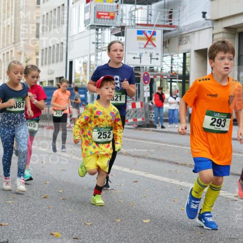 07.09.2025 - BARMER Alsterlauf Yannick Fuchs http://msf.ph/oto/8830376 07.09.2025 10:51:08 Laufen 8103, 087, 305, 243, 252, 321, 36, 293, 278 meine-sportfotos.de