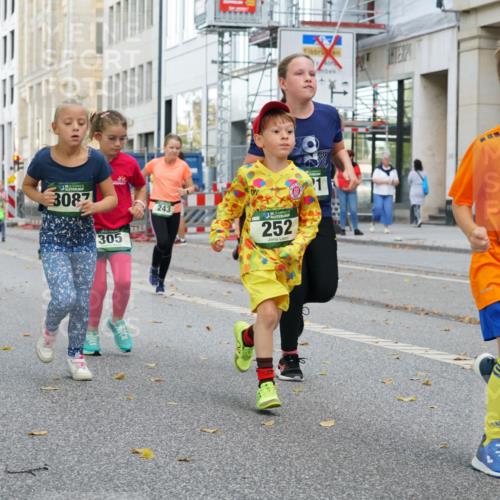 07.09.2025 - BARMER Alsterlauf Yannick Fuchs http://msf.ph/oto/8830378 07.09.2025 10:51:08 Laufen 8103, 3087, 305, 771, 243, 252, 1, 36, 293 meine-sportfotos.de