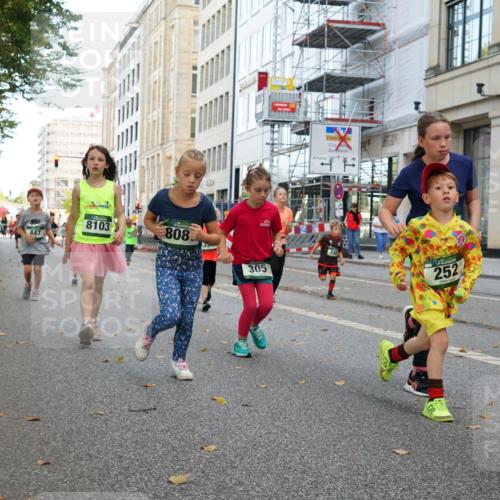 07.09.2025 - BARMER Alsterlauf Yannick Fuchs http://msf.ph/oto/8830380 07.09.2025 10:51:09 Laufen 8103, 808, 447, 305, 252, 90 meine-sportfotos.de