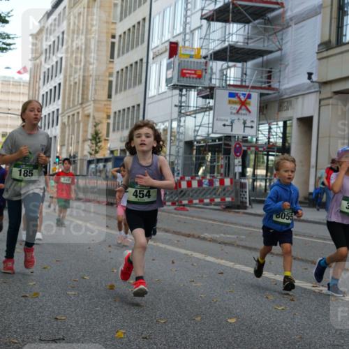 07.09.2025 - BARMER Alsterlauf Yannick Fuchs http://msf.ph/oto/8830419 07.09.2025 10:51:19 Laufen 278, 185, 249, 454, 6055, 15, 304 meine-sportfotos.de