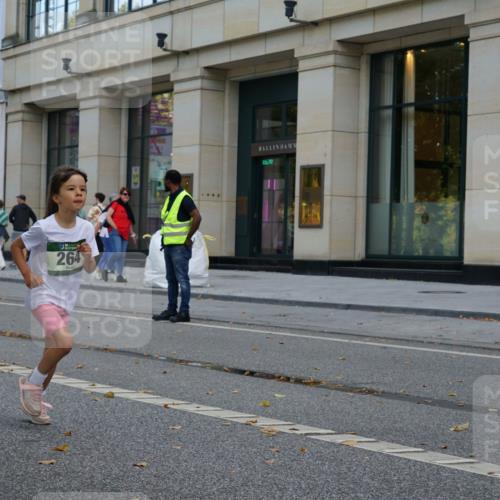 07.09.2025 - BARMER Alsterlauf Yannick Fuchs http://msf.ph/oto/8830435 07.09.2025 10:51:23 Laufen 333, 264 meine-sportfotos.de