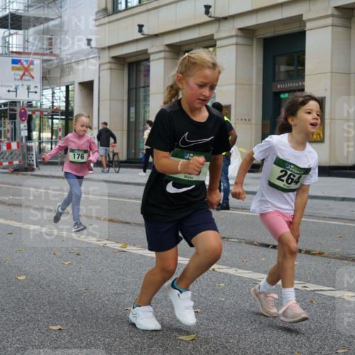 07.09.2025 - BARMER Alsterlauf Yannick Fuchs http://msf.ph/oto/8830439 07.09.2025 10:51:23 Laufen 82, 176, 24, 264 meine-sportfotos.de
